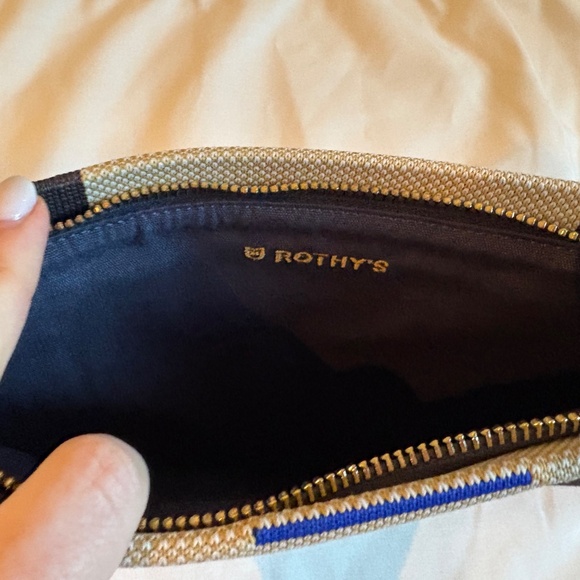 Rothy's The Wristlet in Ink and Ivory / Cream and Black EUC - Picture 4 of 5